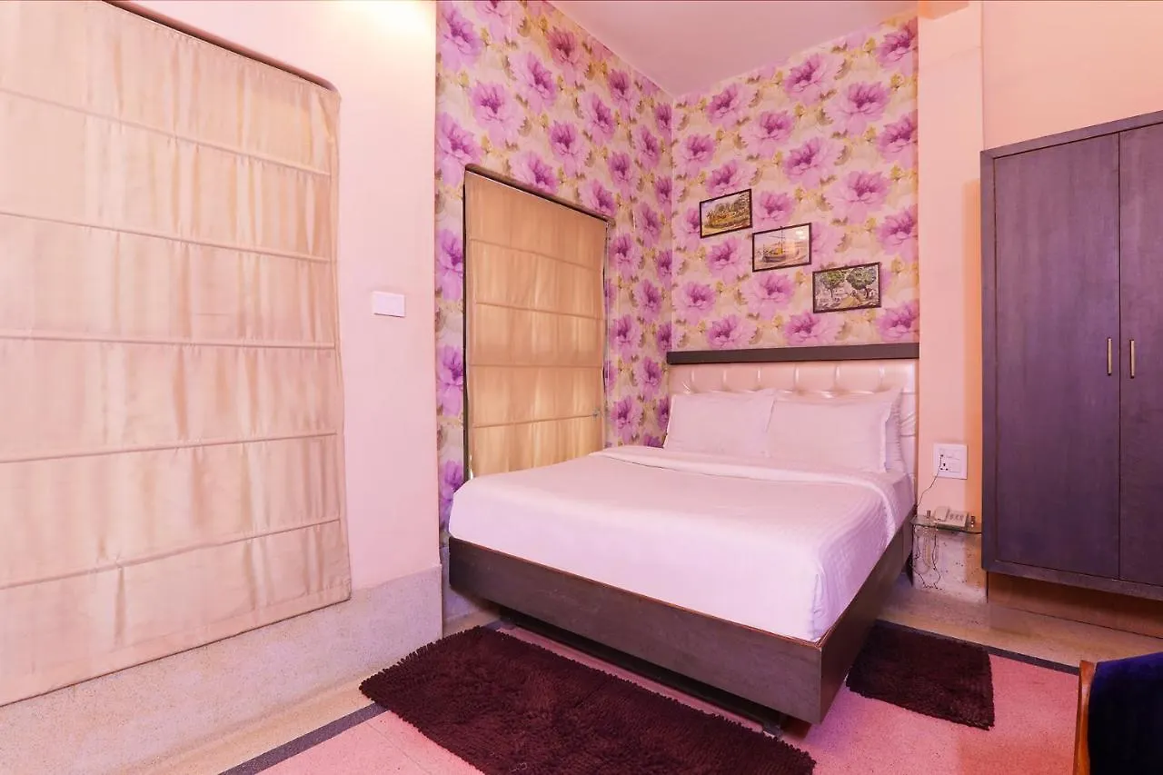 Fabhotel East View Varanasi India