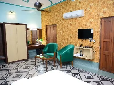 Fabhotel East View Varanasi India