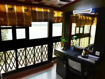 Fabhotel East View Varanasi Hotel